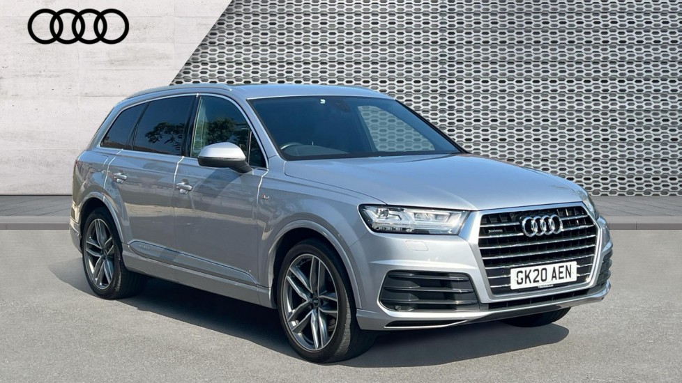 Main listing image - Audi Q7