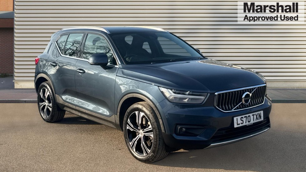 Main listing image - Volvo XC40 Recharge