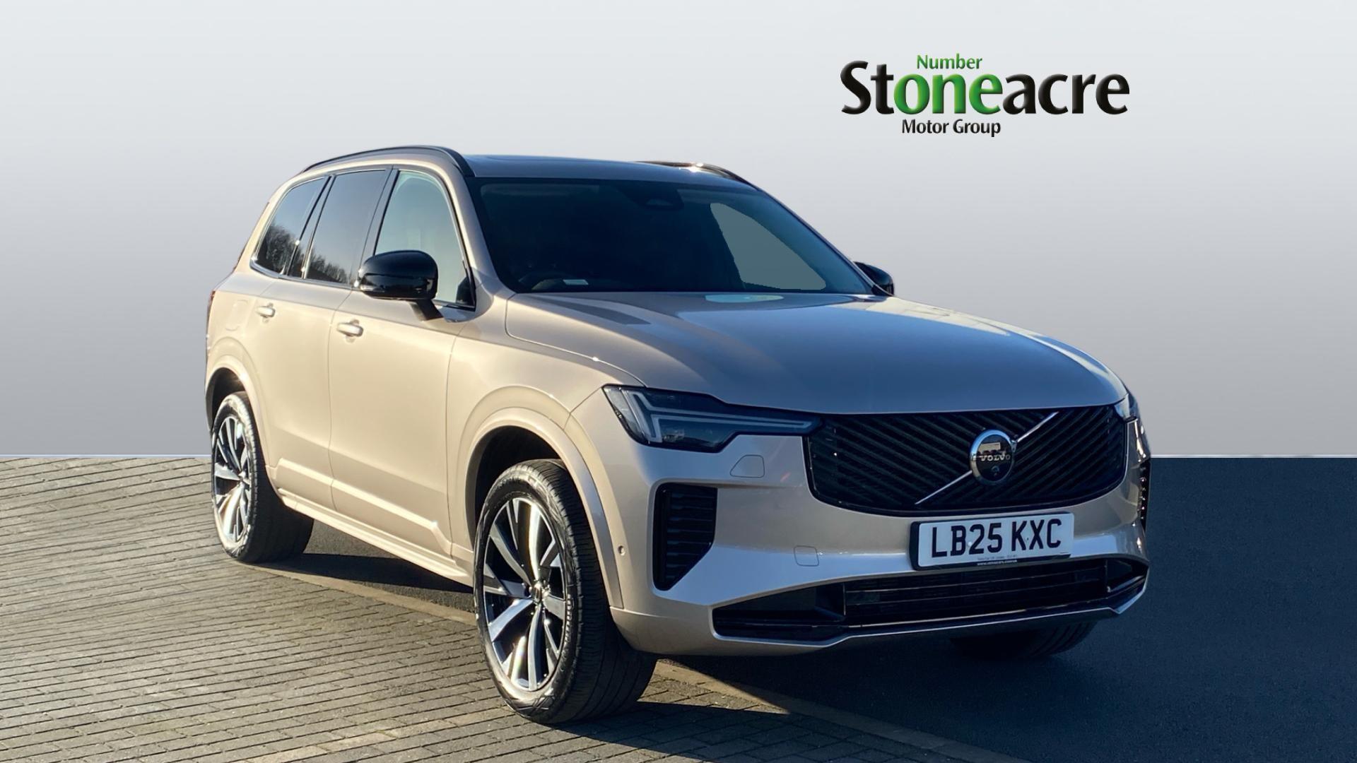 Main listing image - Volvo XC90