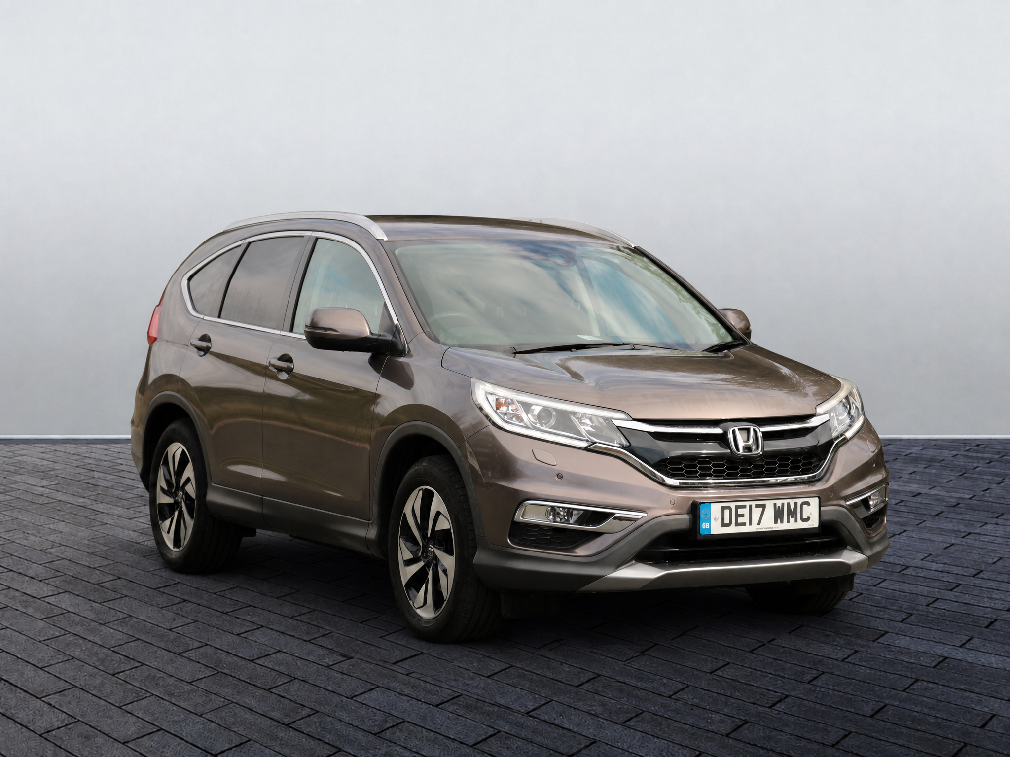 Main listing image - Honda CR-V