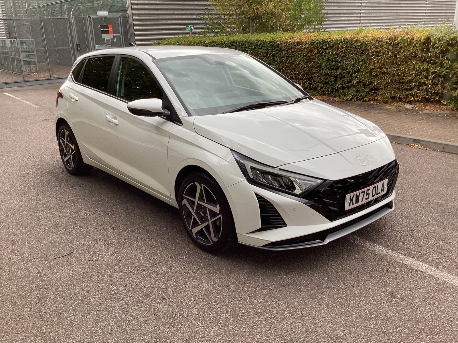 Main listing image - Hyundai i20