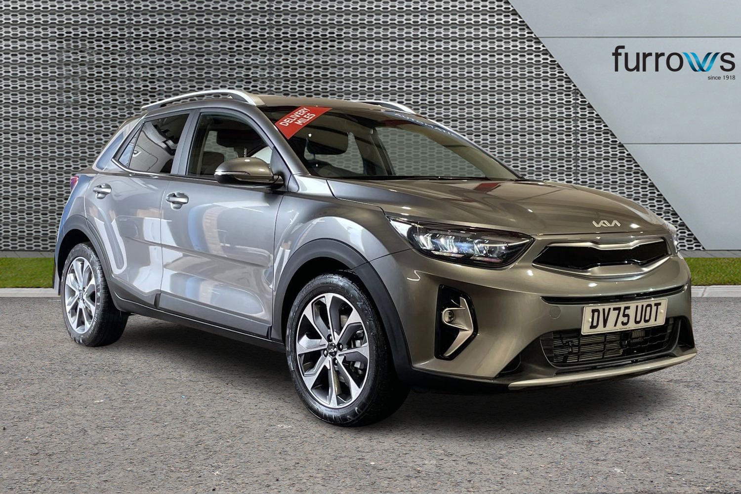 Main listing image - Kia Stonic