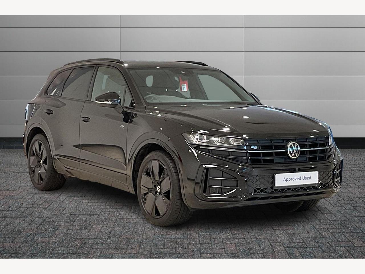 Main listing image - Volkswagen Touareg