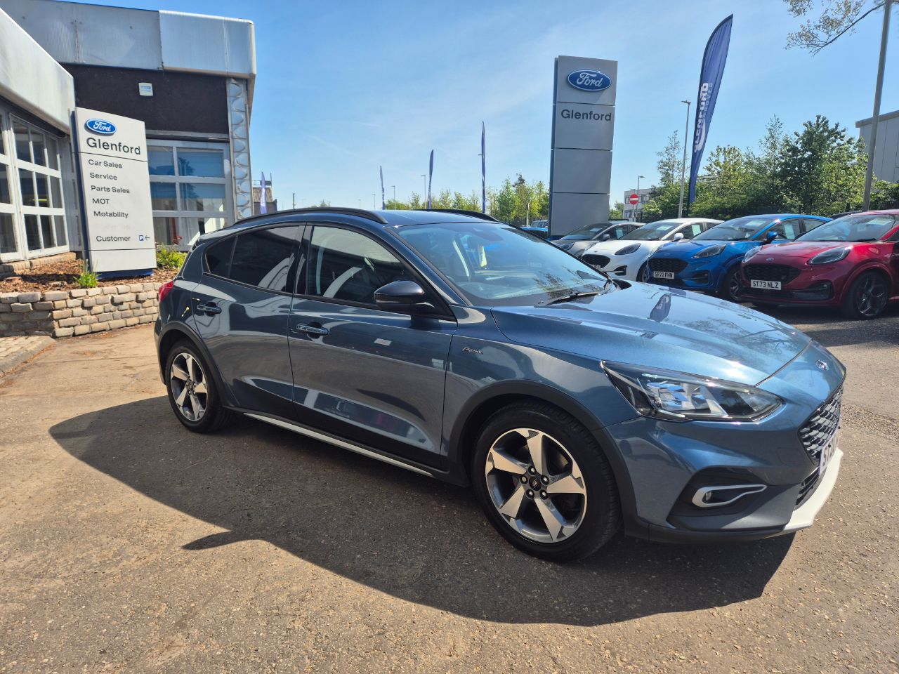 Main listing image - Ford Focus Active