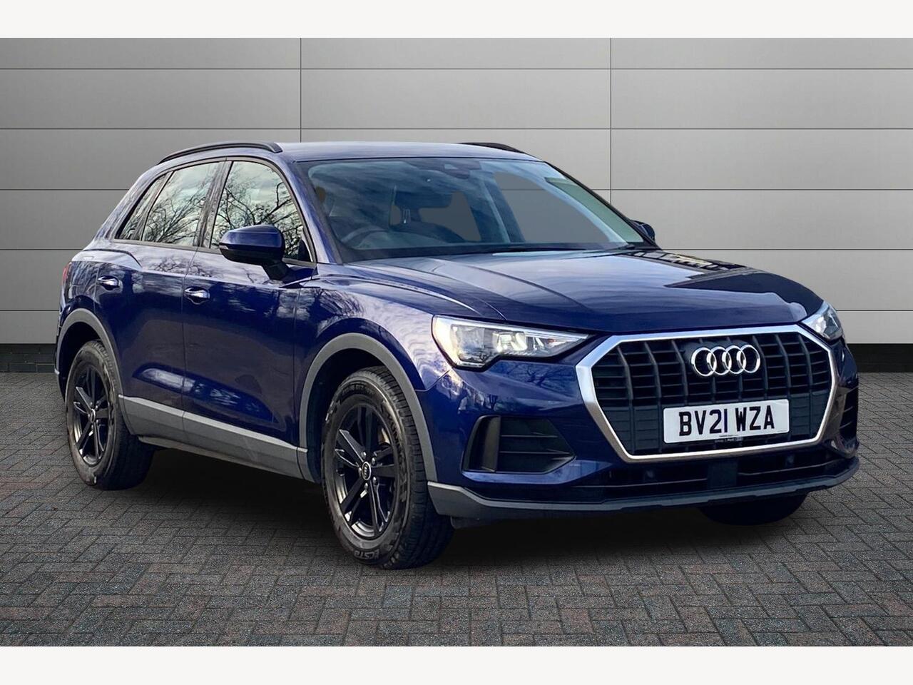 Main listing image - Audi Q3