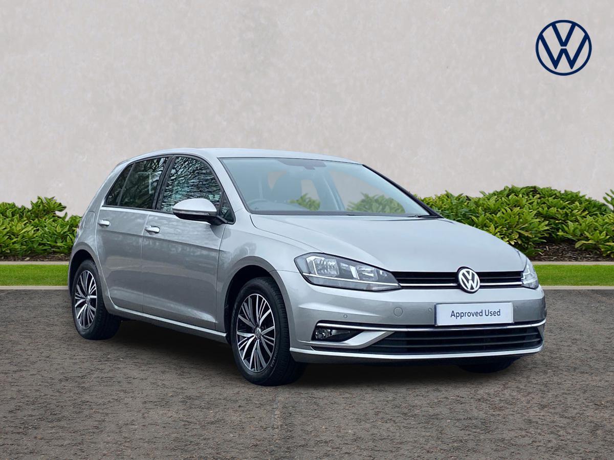 Main listing image - Volkswagen Golf