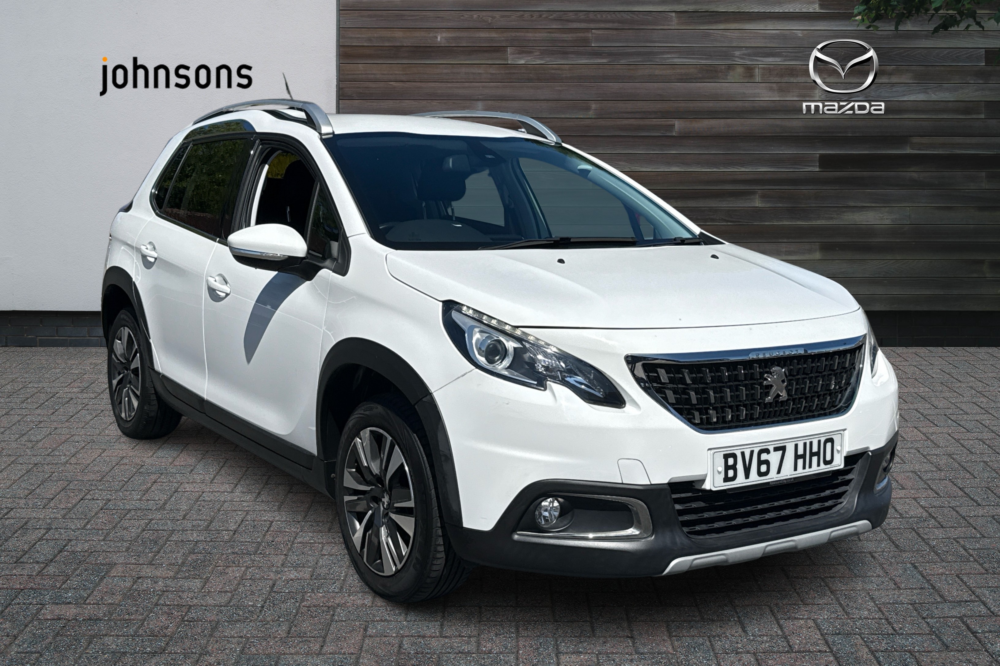 Main listing image - Peugeot 2008