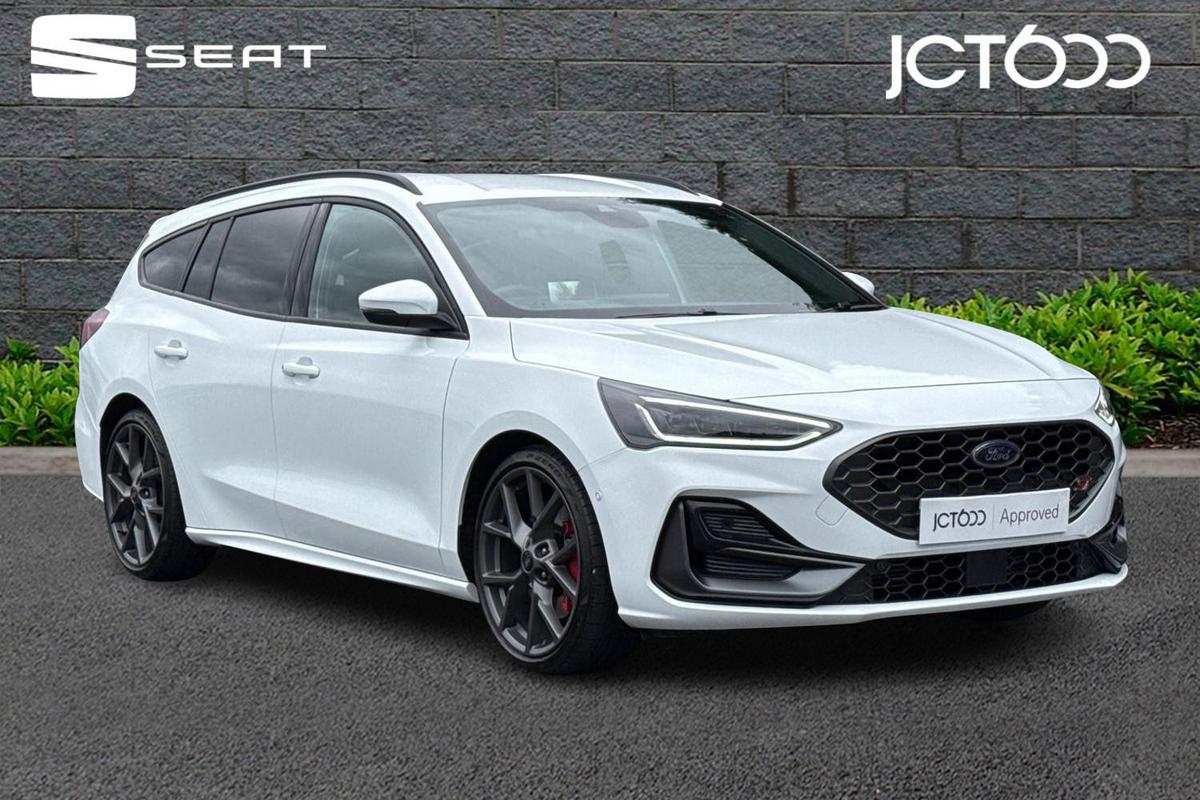 Main listing image - Ford Focus Estate