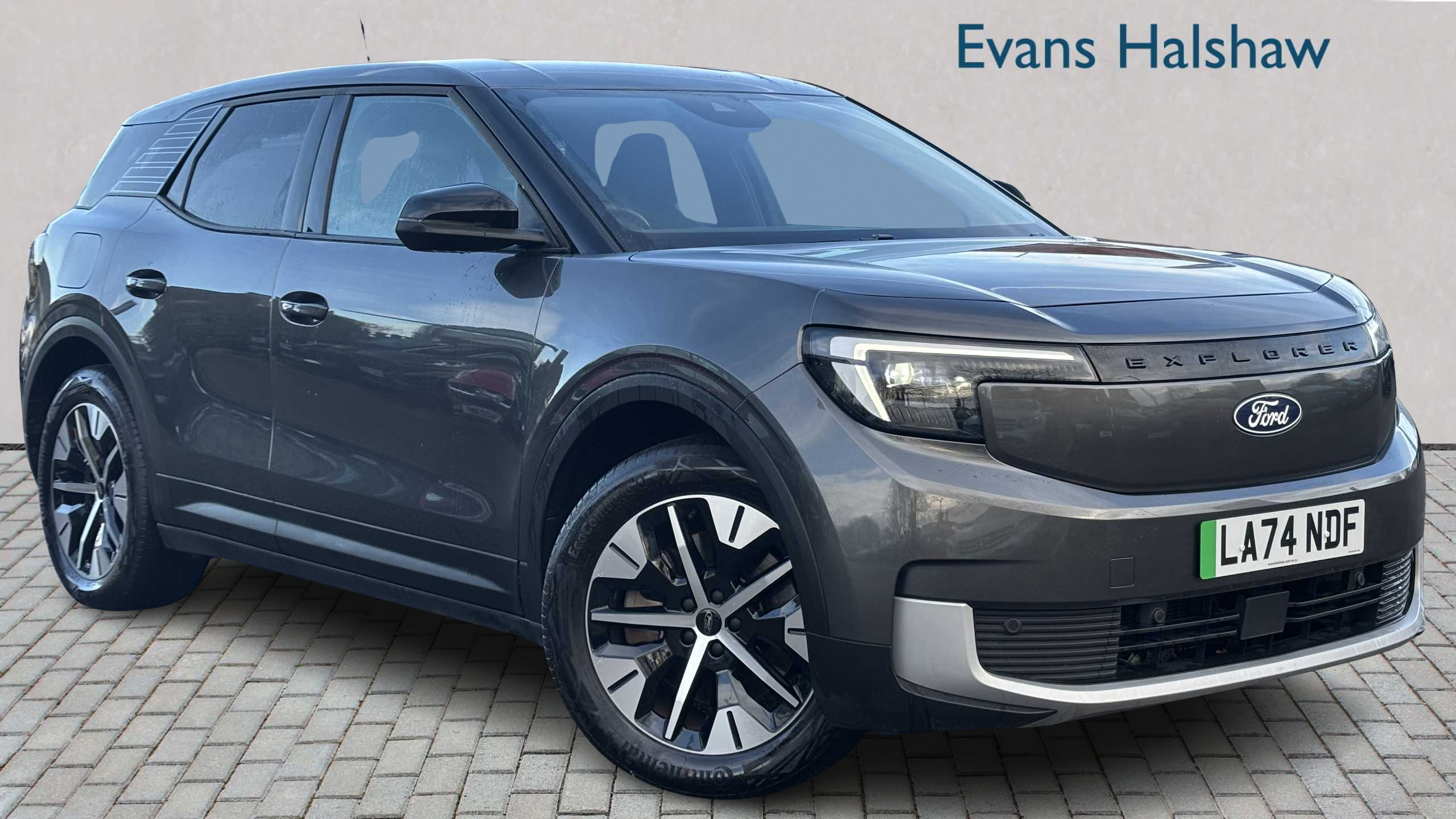 Main listing image - Ford Explorer