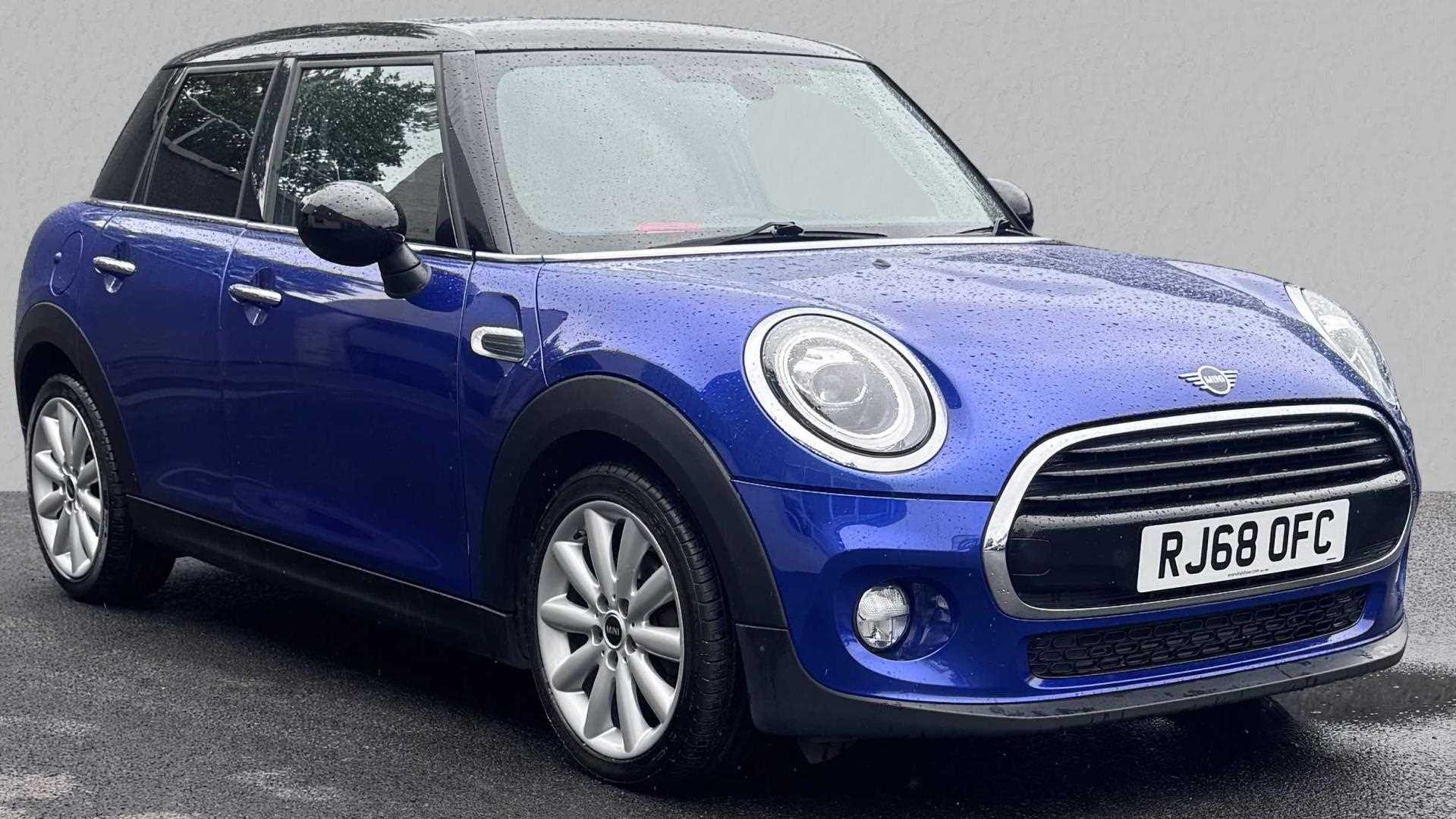 Main listing image - MINI Hatchback 5dr