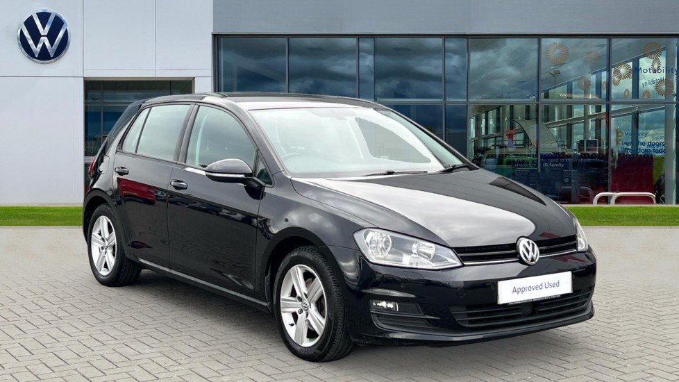 Main listing image - Volkswagen Golf