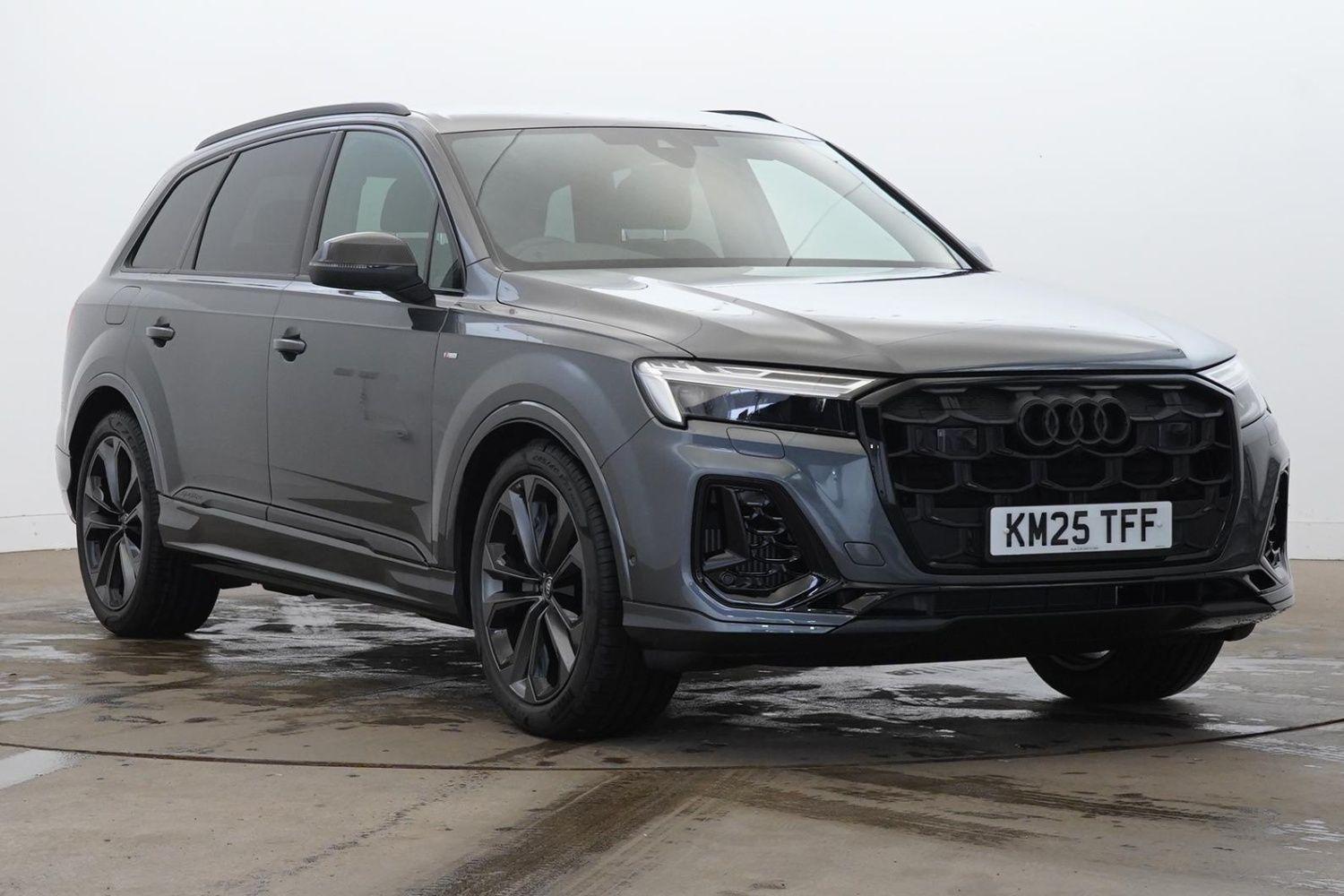 Main listing image - Audi Q7
