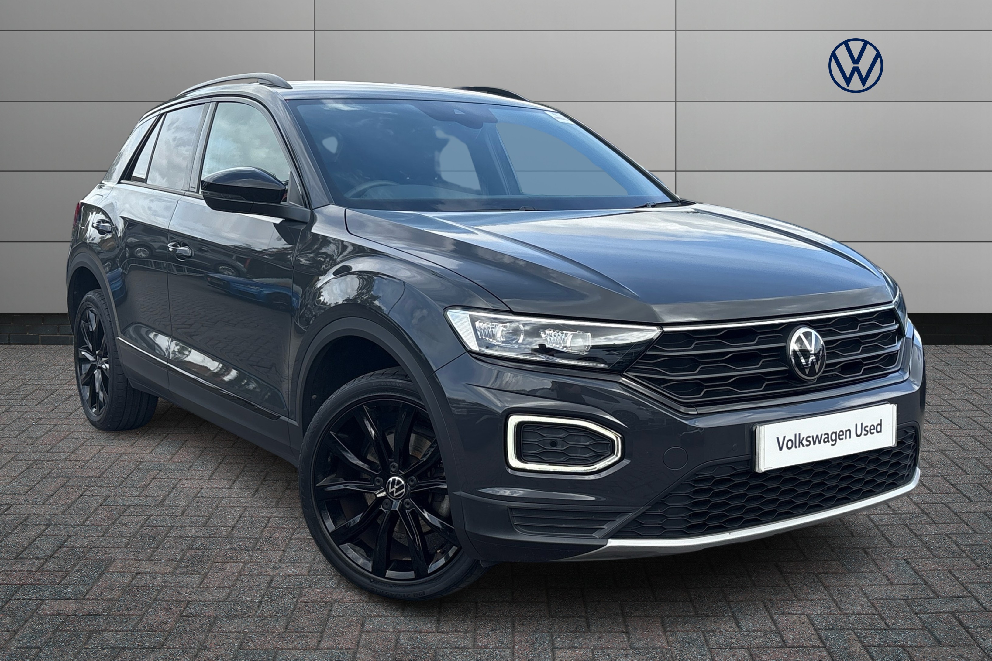 Main listing image - Volkswagen T-Roc