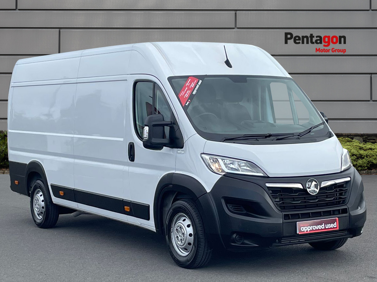 Main listing image - Vauxhall Movano