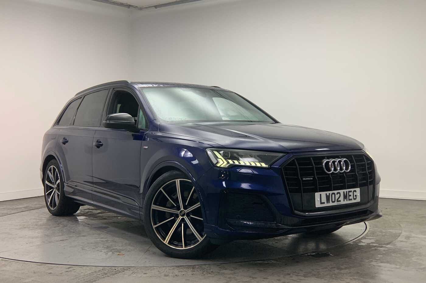 Main listing image - Audi Q7