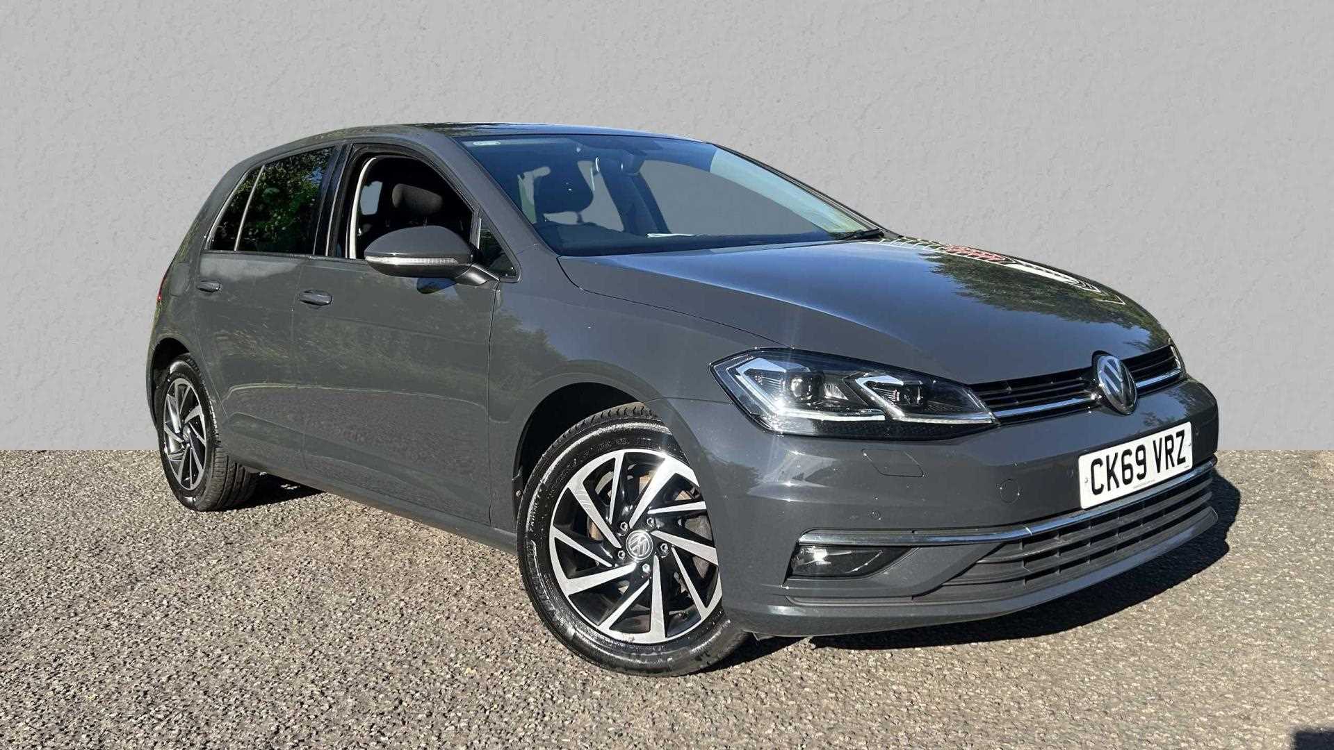 Main listing image - Volkswagen Golf