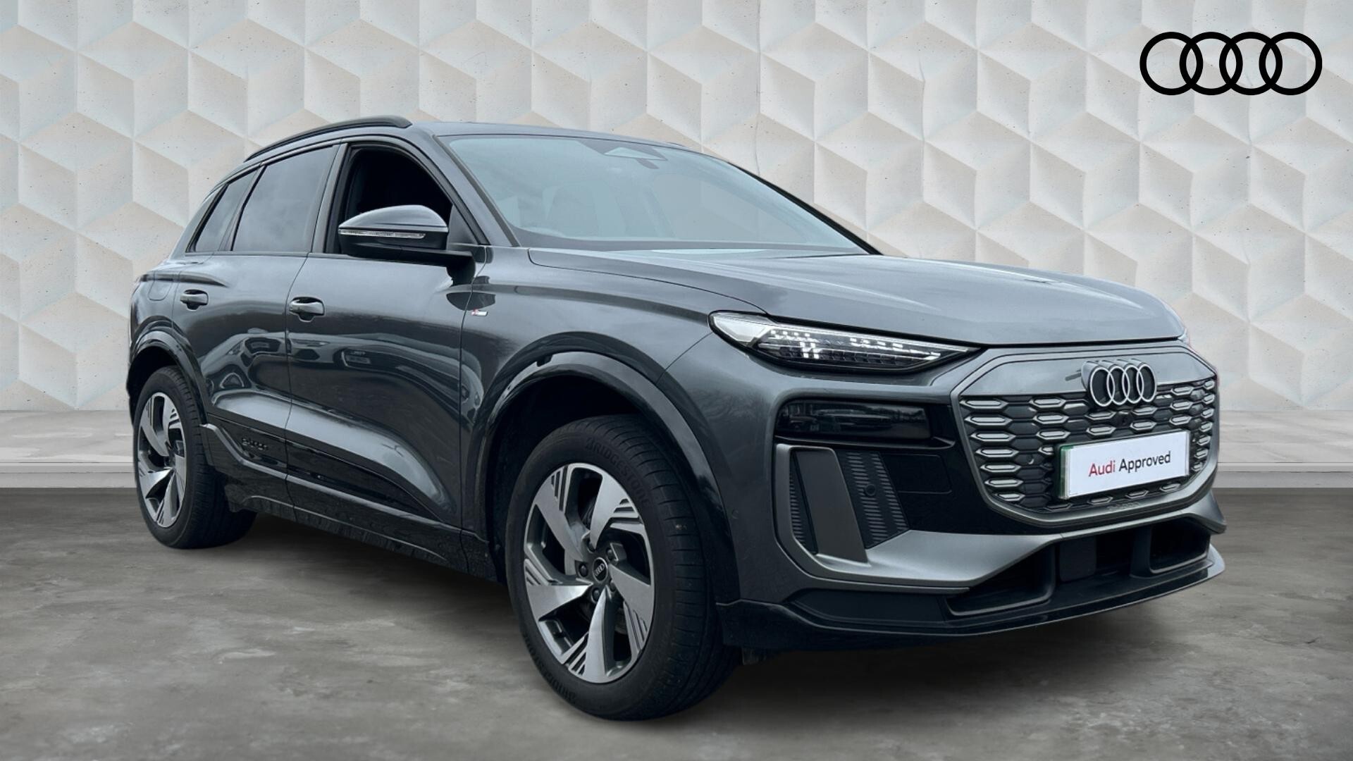 Main listing image - Audi Q6 e-tron