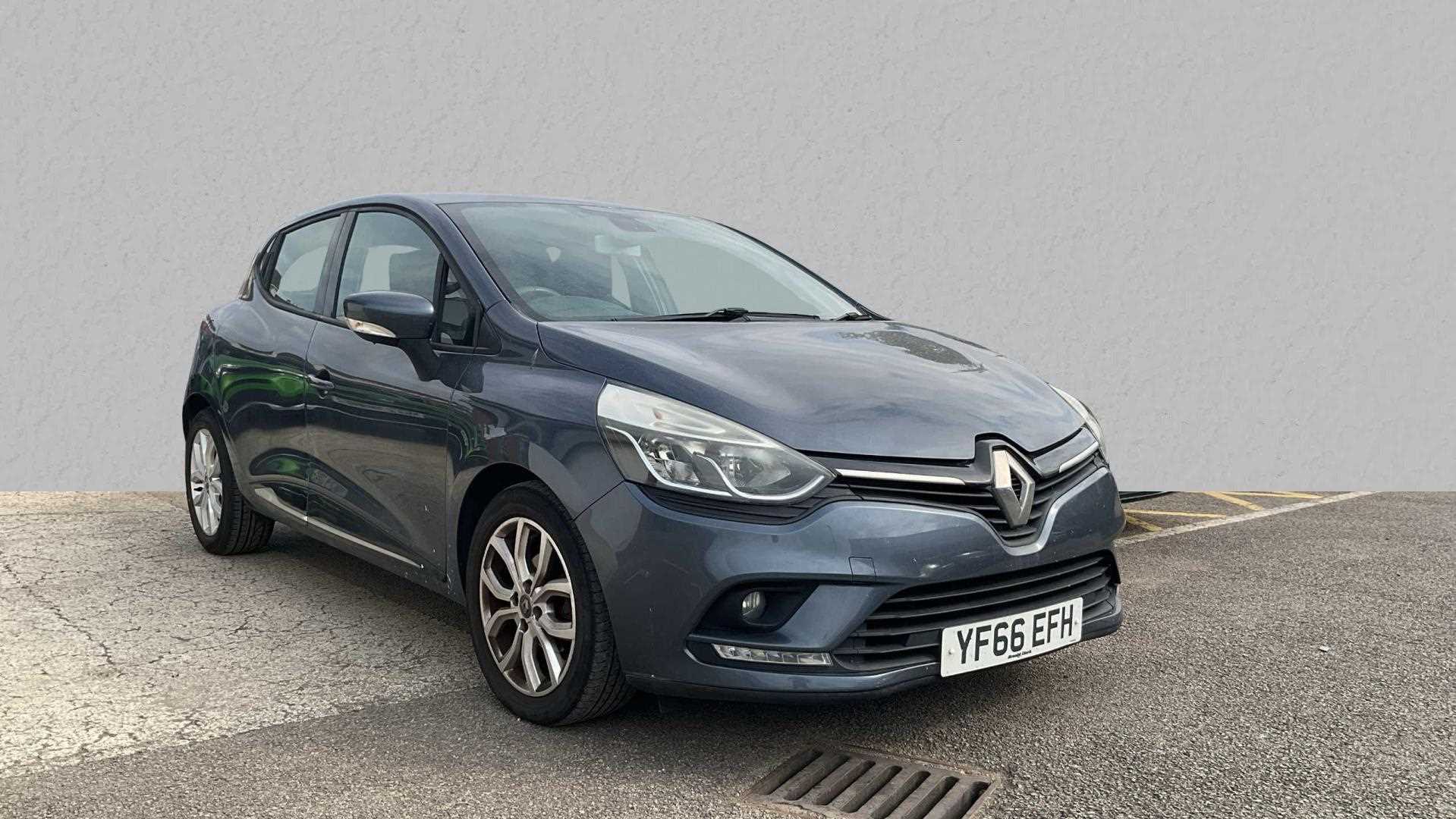 Main listing image - Renault Clio
