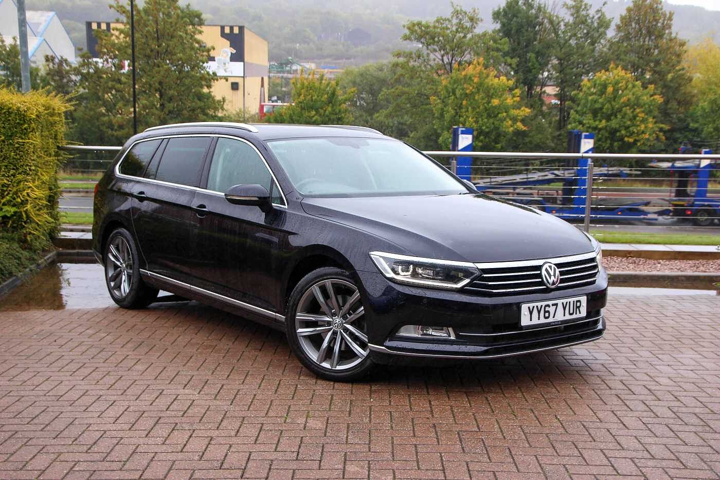 Main listing image - Volkswagen Passat Estate