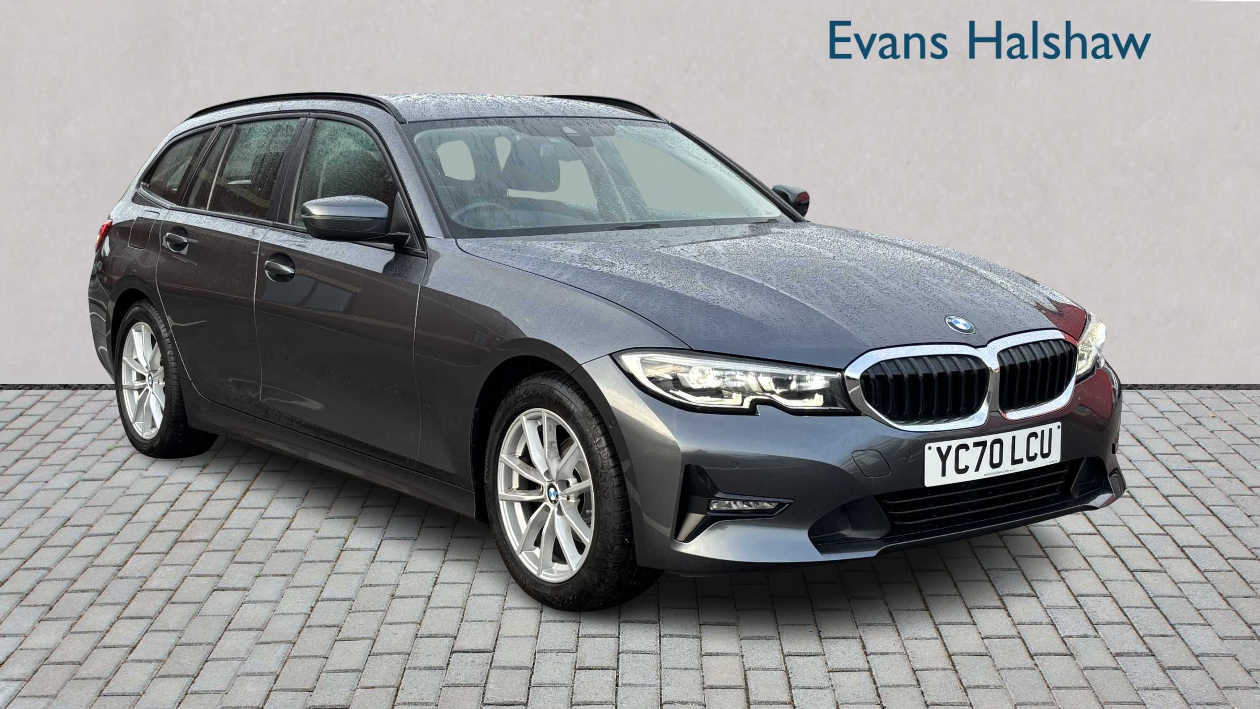 Main listing image - BMW 3 Series Touring