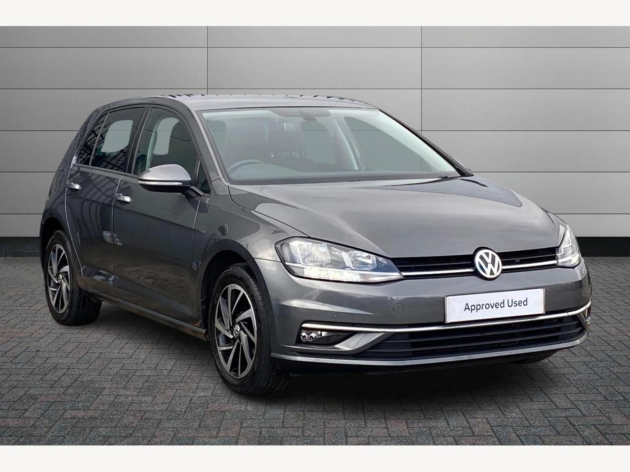 Main listing image - Volkswagen Golf