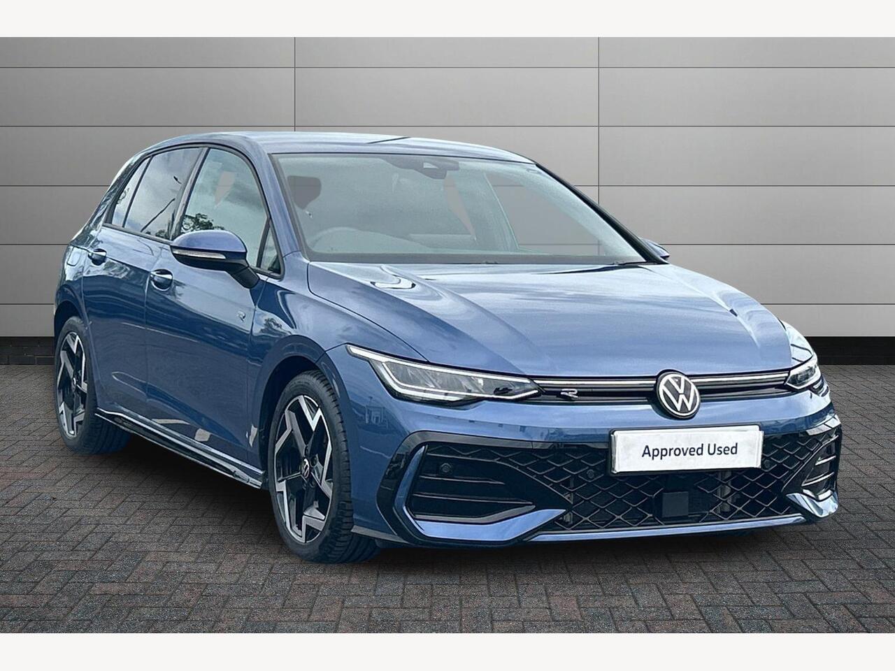 Main listing image - Volkswagen Golf