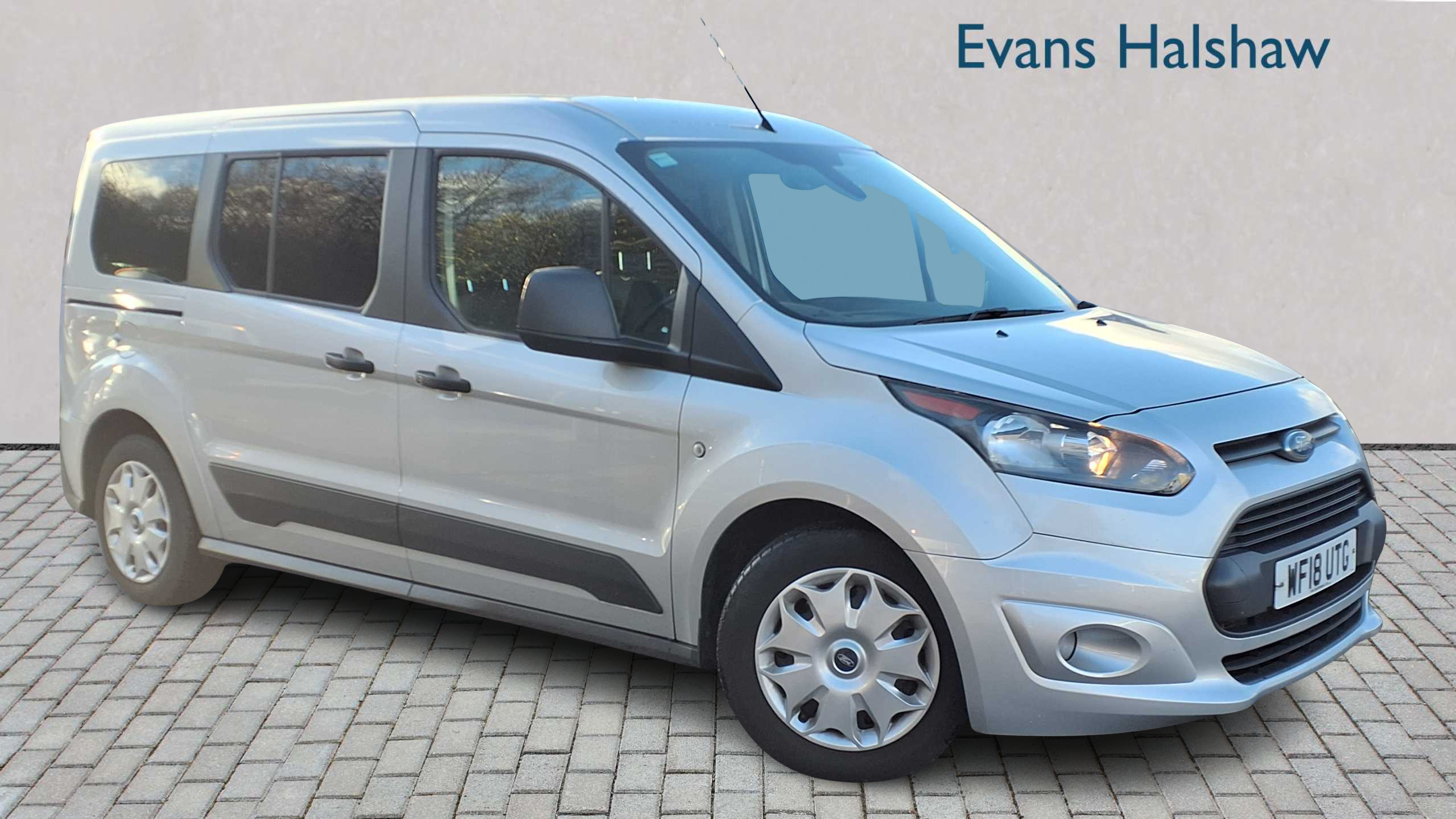 Main listing image - Ford Grand Tourneo Connect