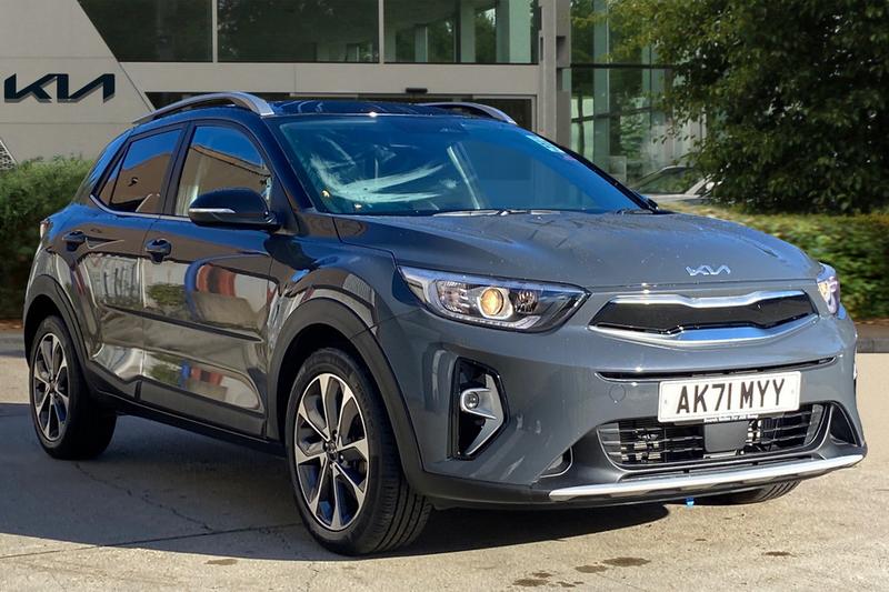 Main listing image - Kia Stonic
