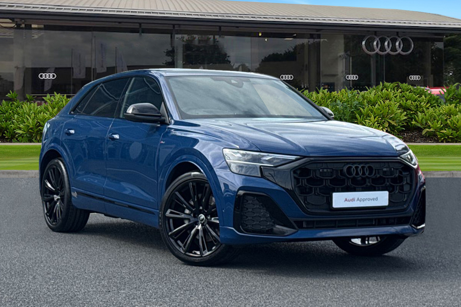 Main listing image - Audi Q8