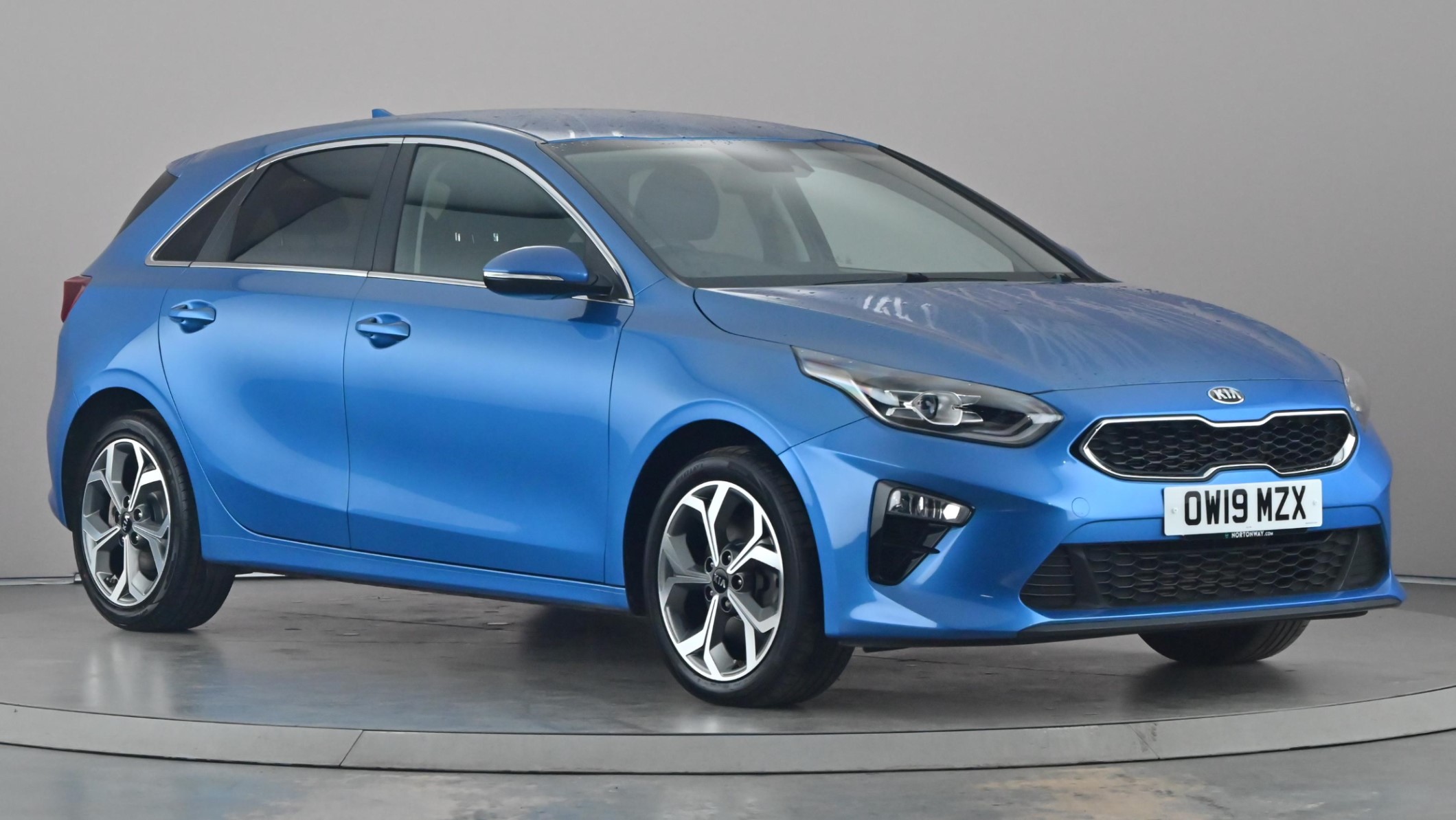 Main listing image - Kia Ceed