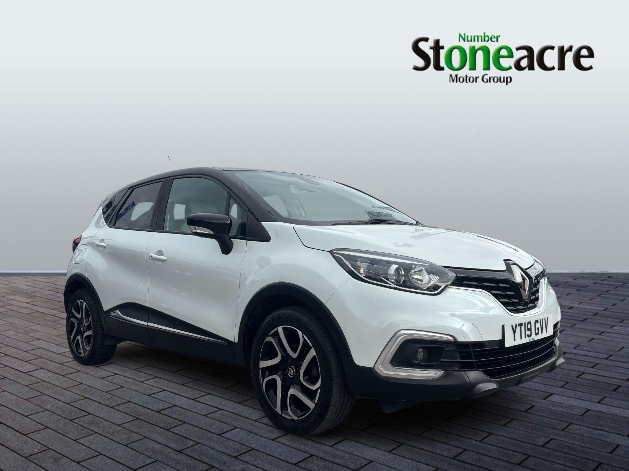 Main listing image - Renault Captur