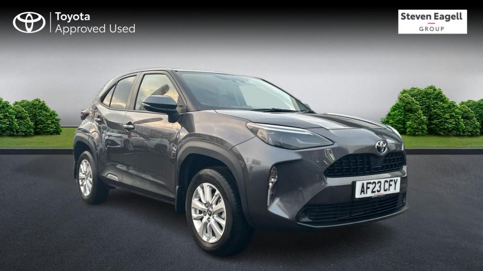 Main listing image - Toyota Yaris Cross