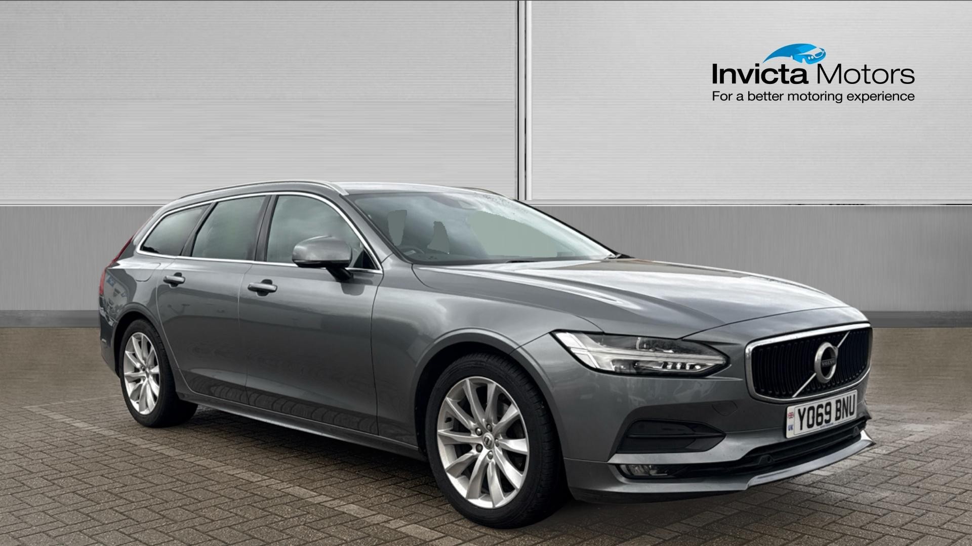 Main listing image - Volvo V90