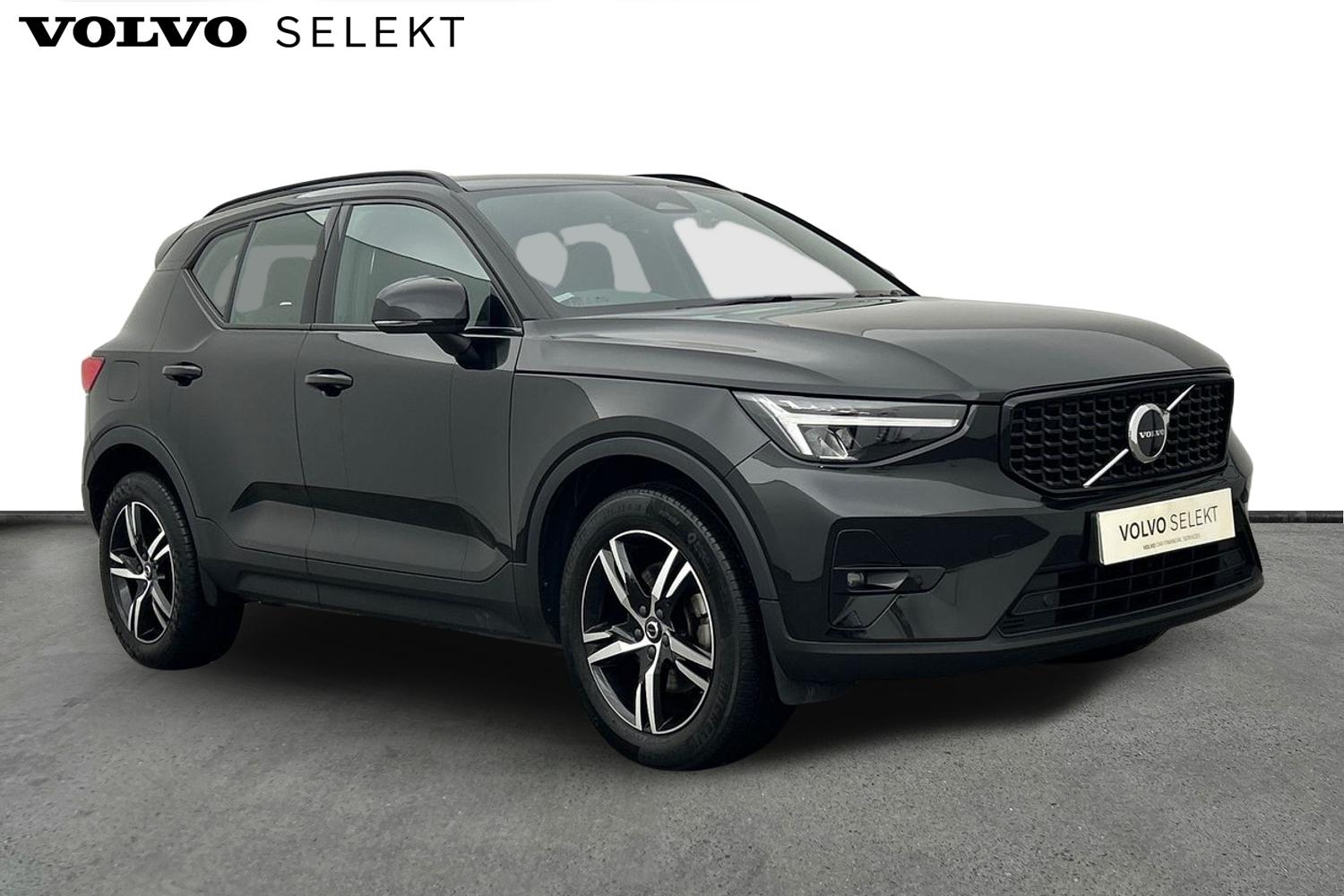 Main listing image - Volvo XC40
