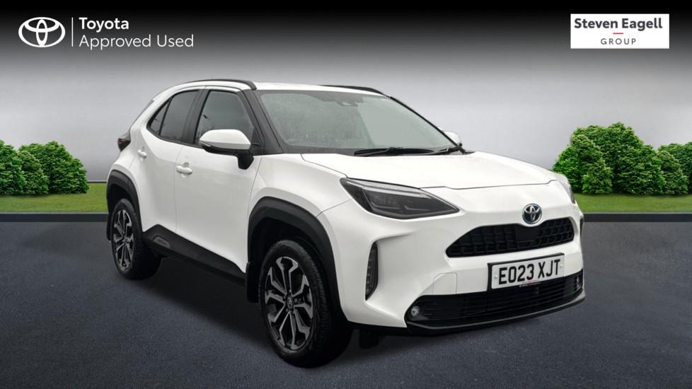 Main listing image - Toyota Yaris Cross