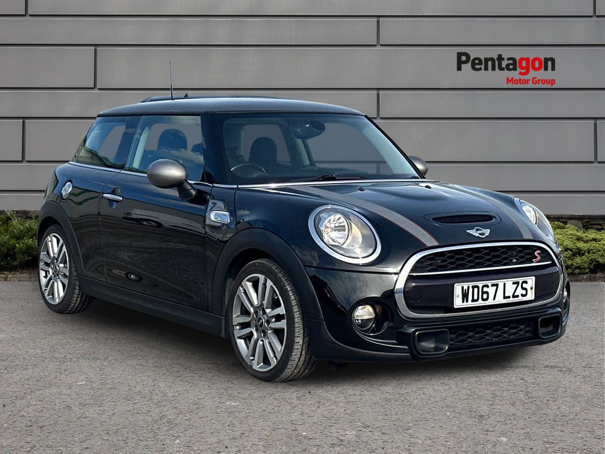 Main listing image - MINI Hatchback