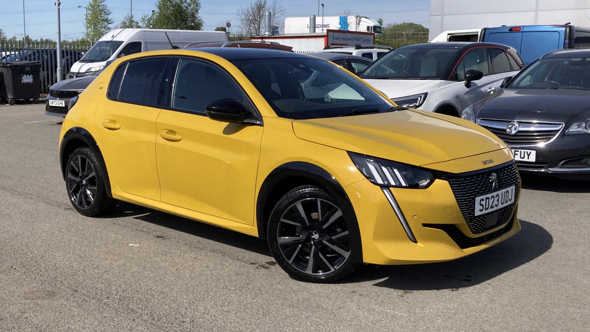 Main listing image - Peugeot 208