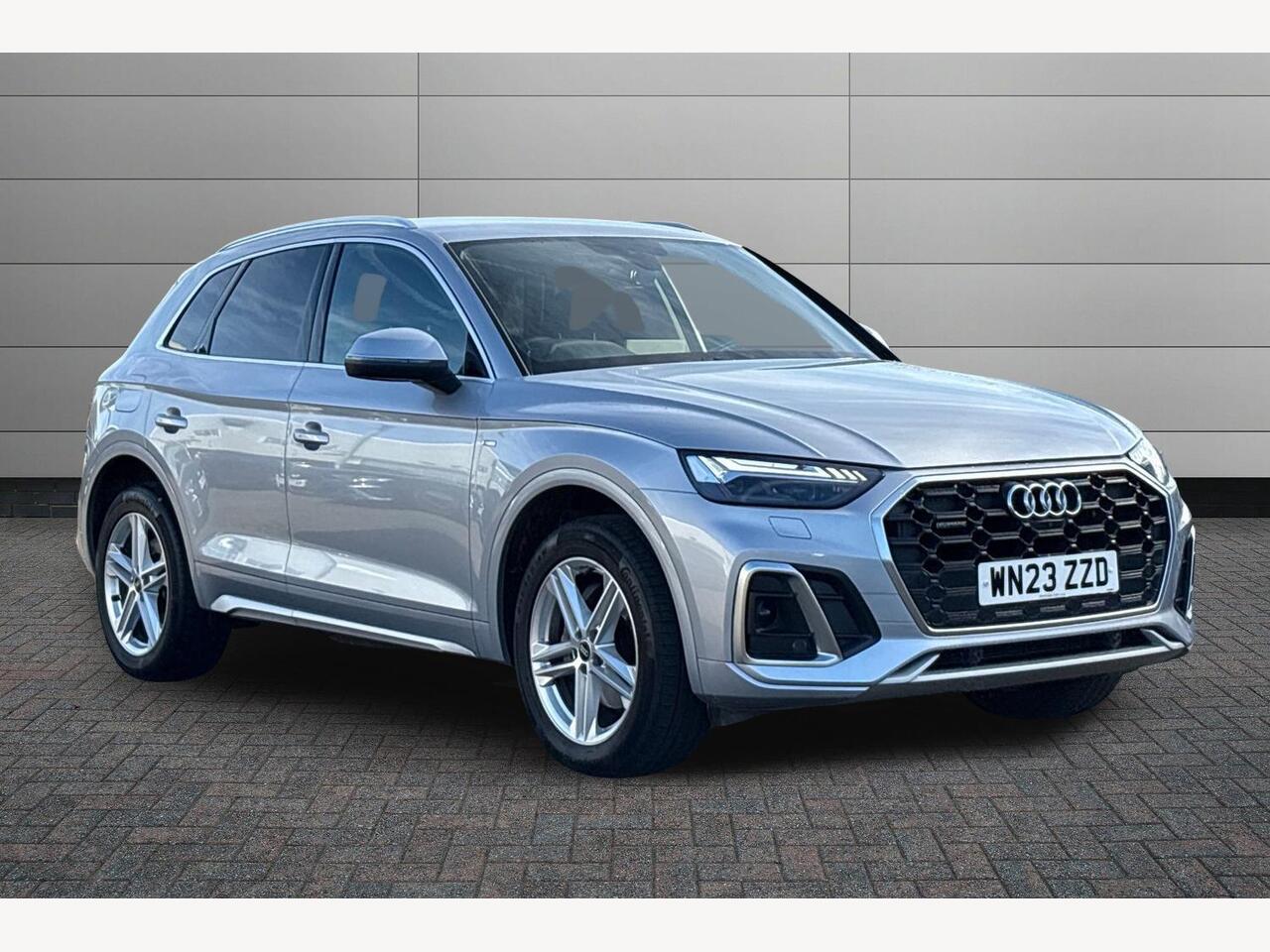 Main listing image - Audi Q5