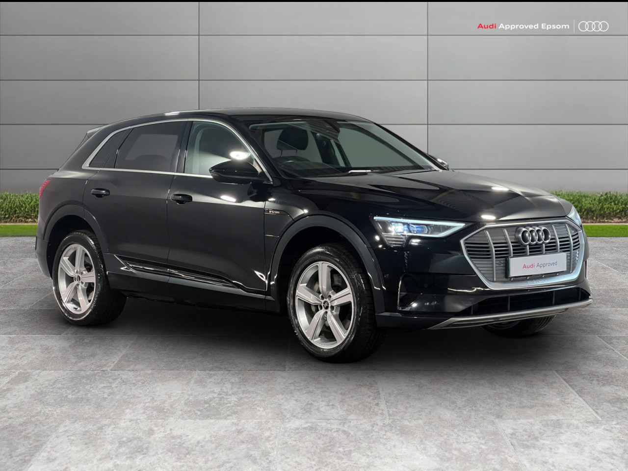 Main listing image - Audi e-tron