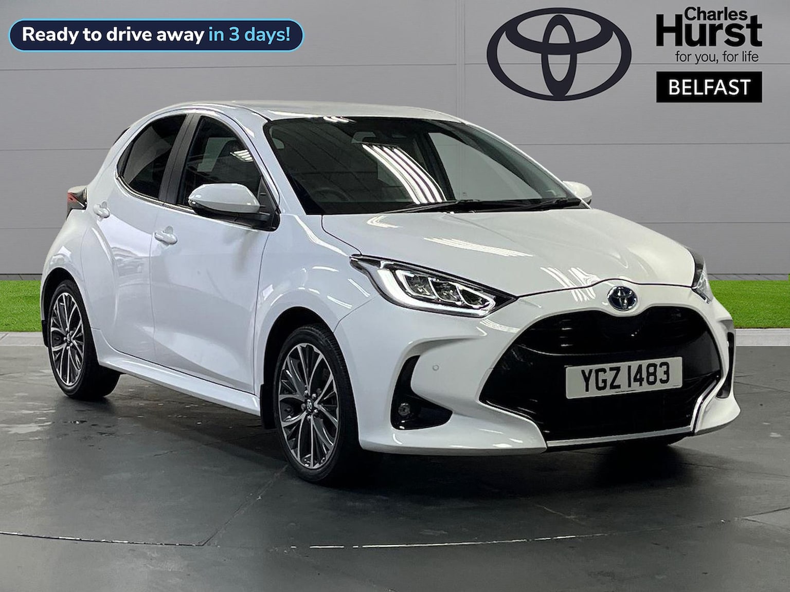 Main listing image - Toyota Yaris