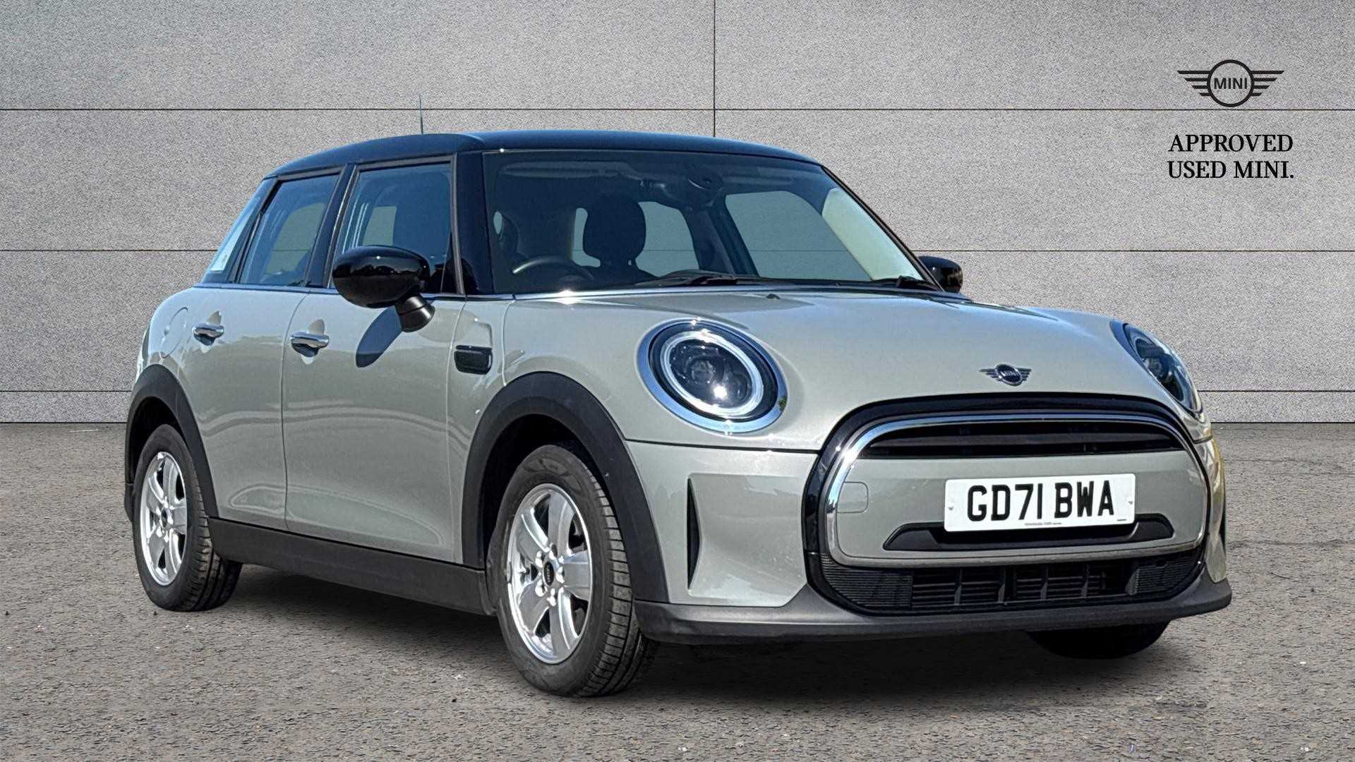 Main listing image - MINI Hatchback 5dr