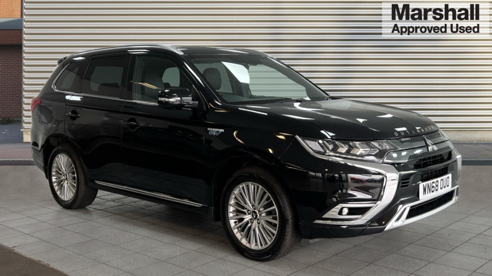 Main listing image - Mitsubishi Outlander