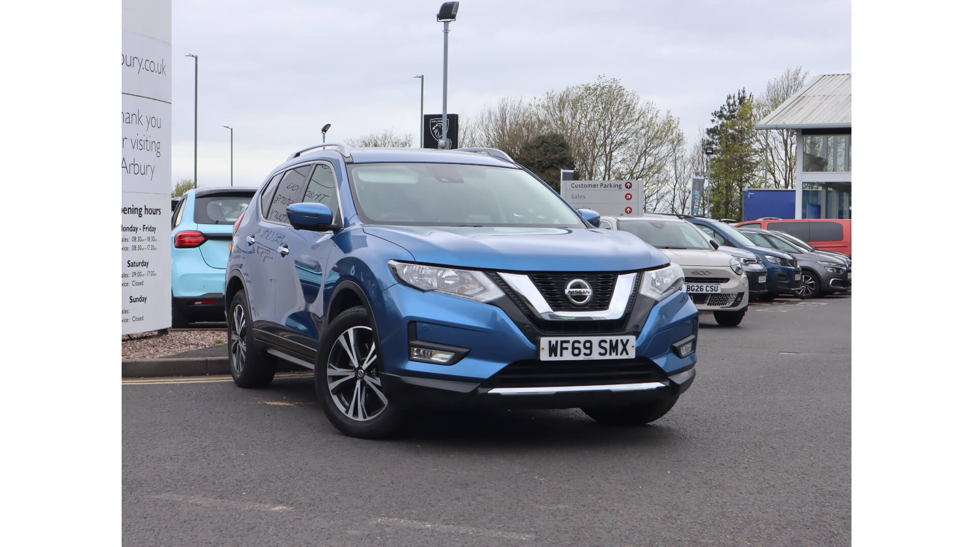 Main listing image - Nissan X-Trail