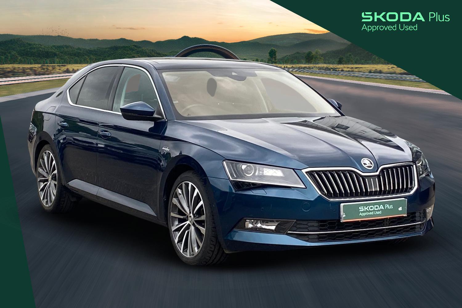 Main listing image - Skoda Superb