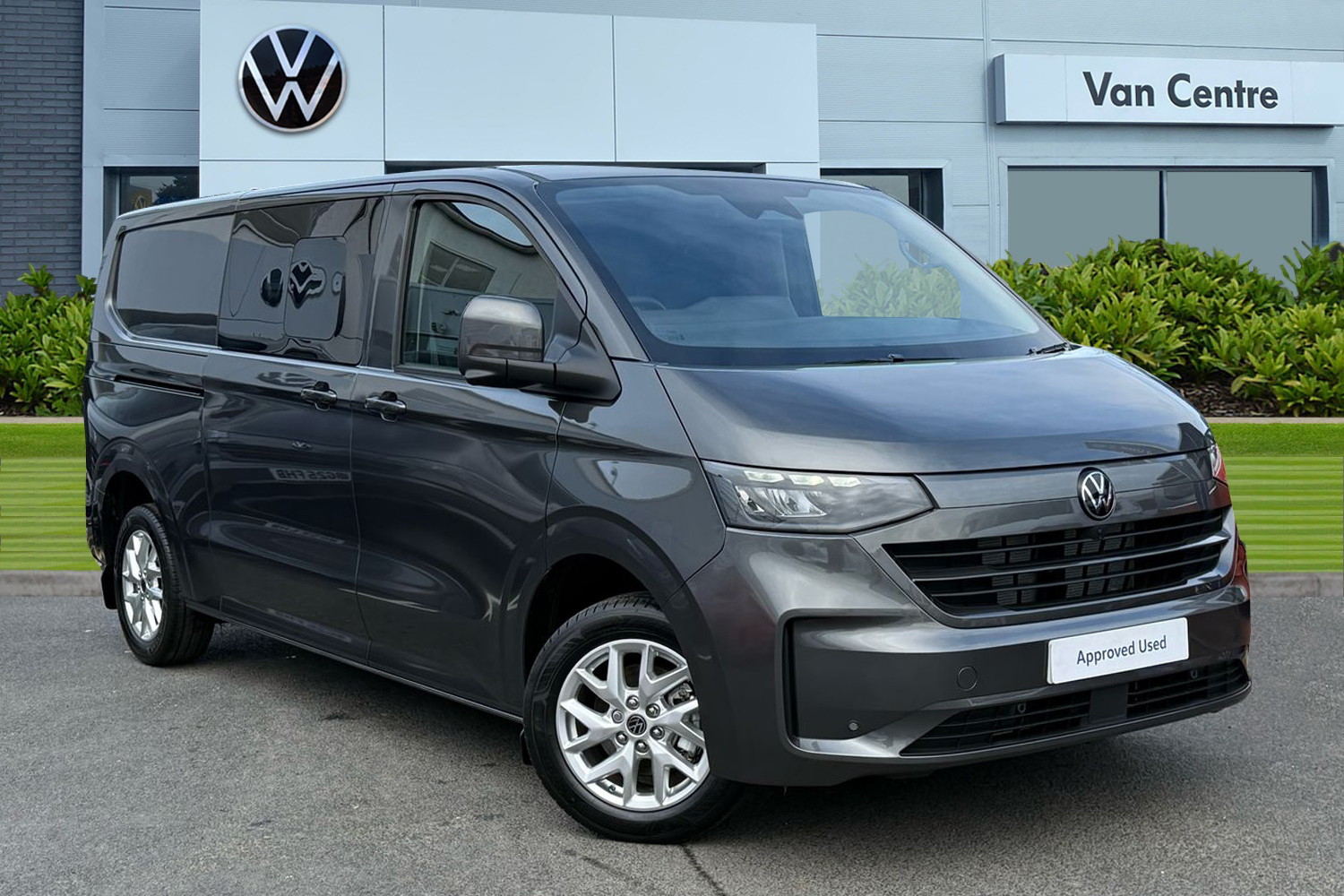 Main listing image - Volkswagen Transporter