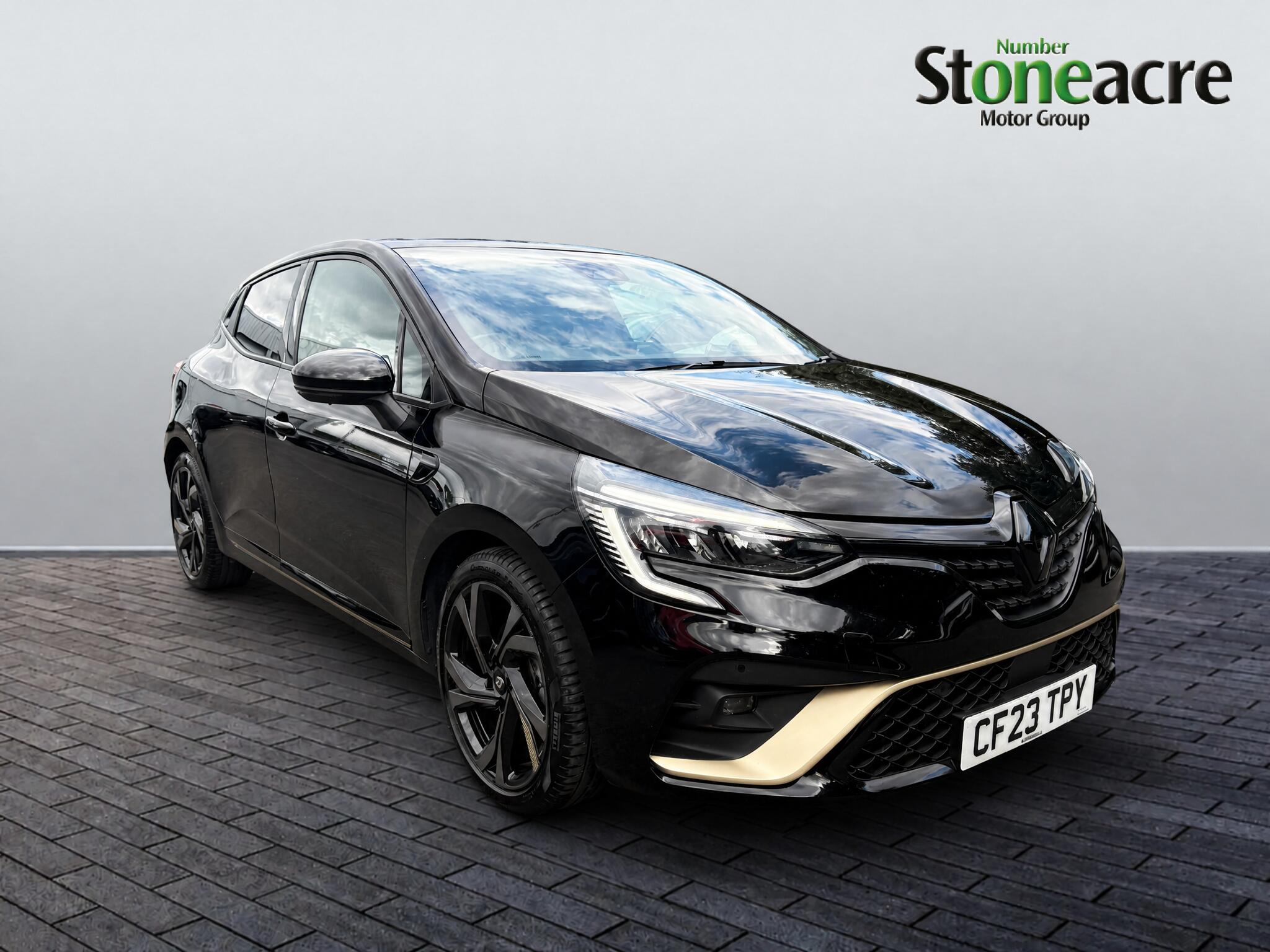 Main listing image - Renault Clio