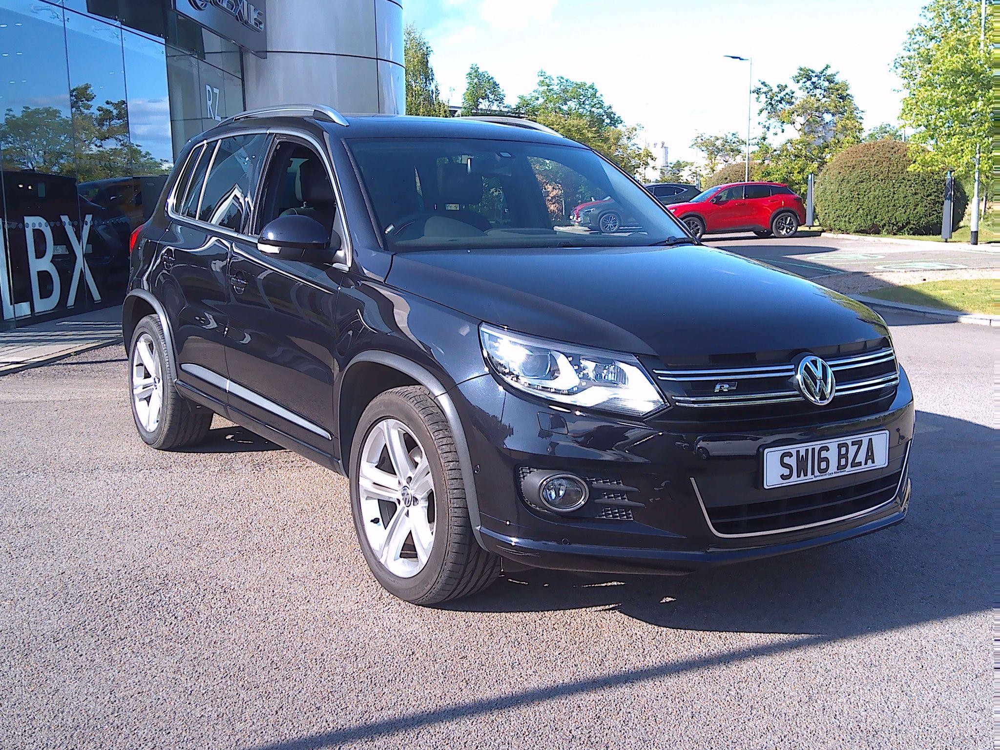 Main listing image - Volkswagen Tiguan