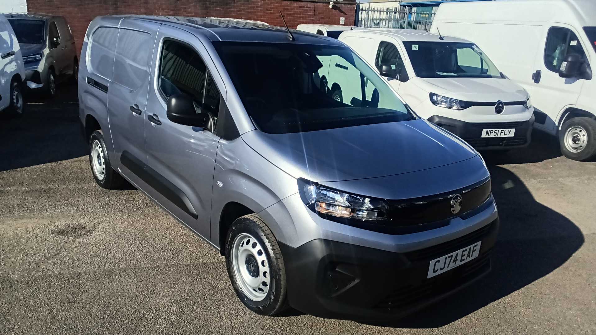 Main listing image - Vauxhall Combo Cargo