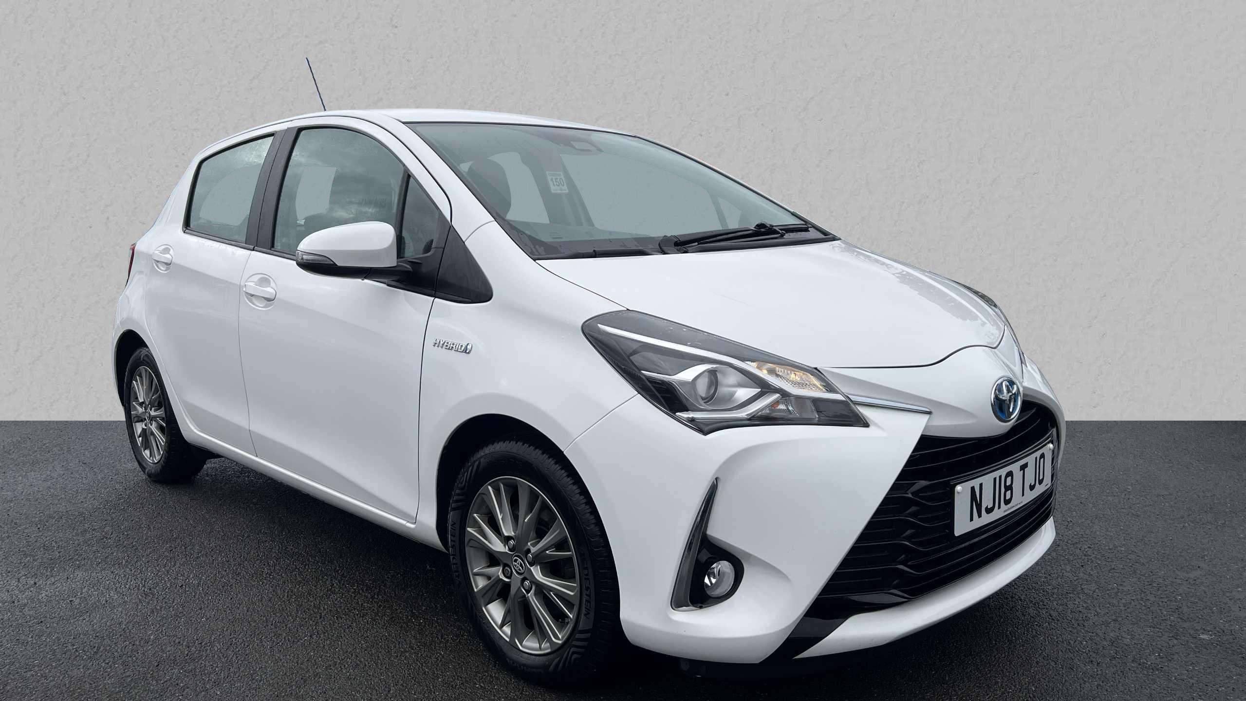 Main listing image - Toyota Yaris