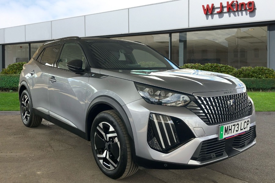 Main listing image - Peugeot e-2008